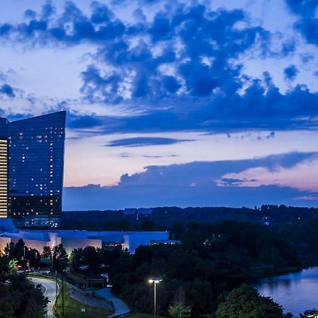 Mohegan Sun Hotel Uncasville Bagian luar foto