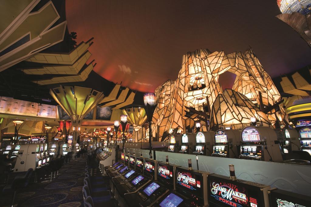 Mohegan Sun Hotel Uncasville Bagian luar foto