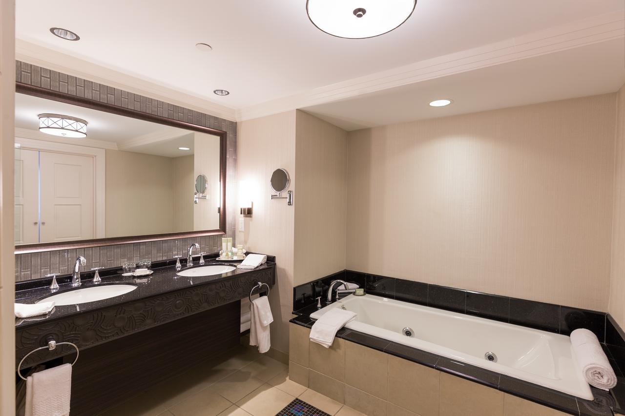 Mohegan Sun Hotel Uncasville Bagian luar foto