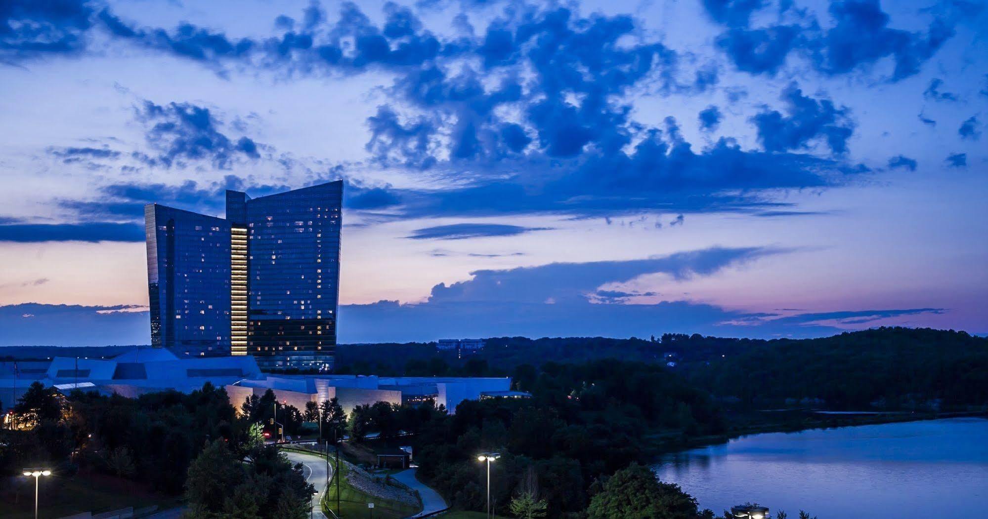 Mohegan Sun Hotel Uncasville Bagian luar foto