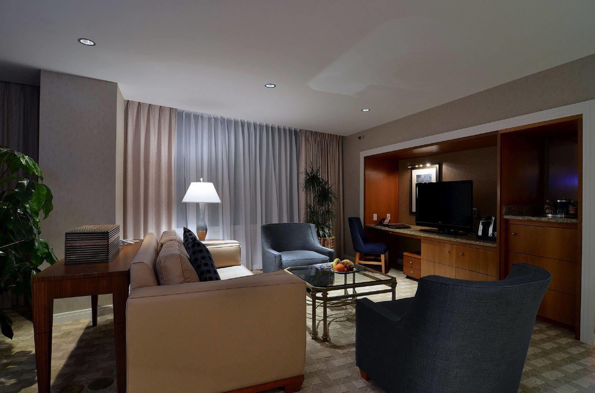 Mohegan Sun Hotel Uncasville Bagian luar foto