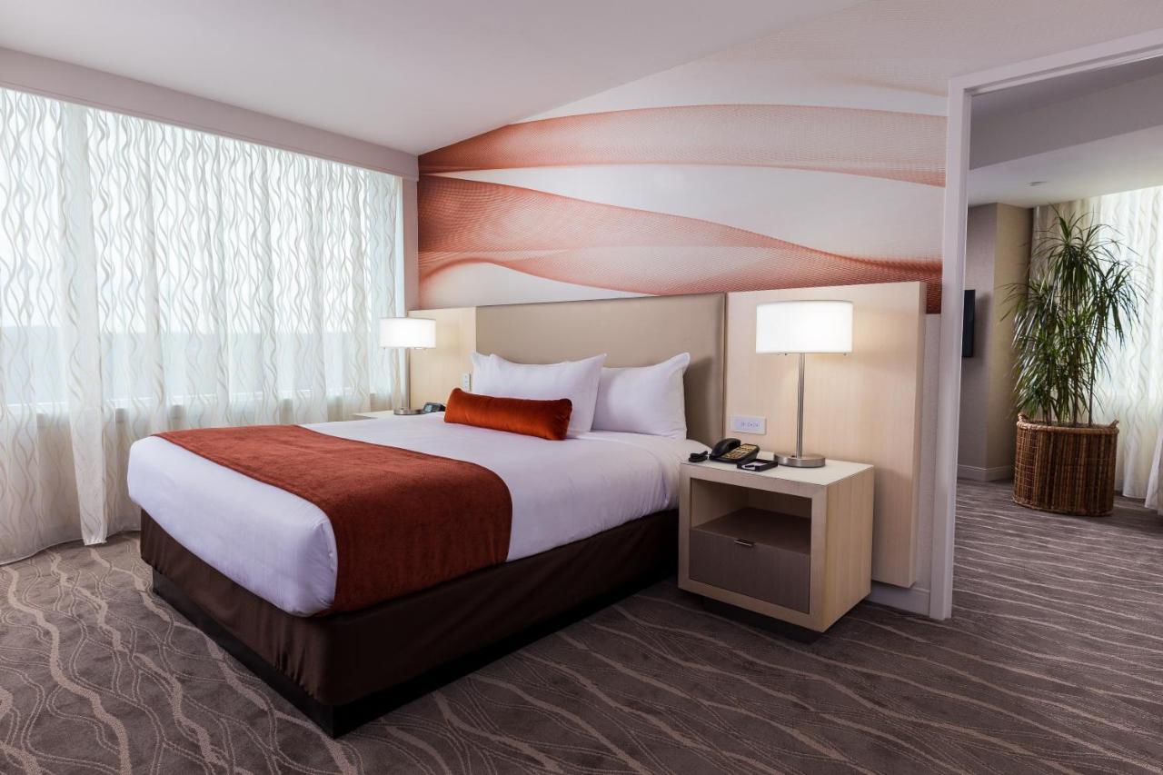 Mohegan Sun Hotel Uncasville Bagian luar foto